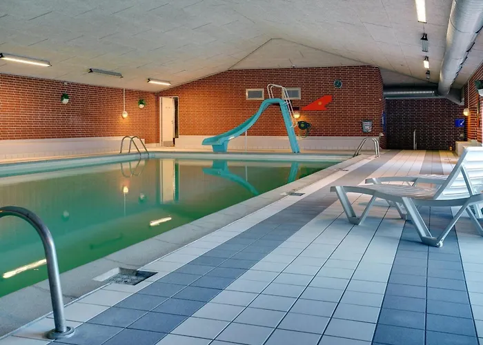 Appartement Urmas - 1km From The Sea By Interhome